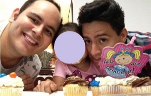 Being a minor who is the victim in a criminal matter (and human rights violatins are criminal, not civil, matters) ,, Alexandra's photo can't appear in the media. Using her parent's last name would identify her, so Mexican media has only used first names in its reporting.