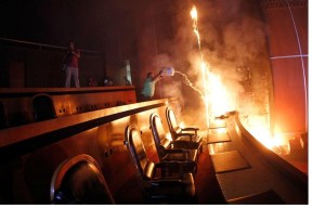 The people say "NO"... photo: Al Jazeera